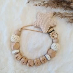 Merkloos Blue Or Pink - Speenkoord Met Naam - Creme/Zand/Hout- Ster - Speenketting - Unisex - Gepersonaliseerd - Kraamcadeau