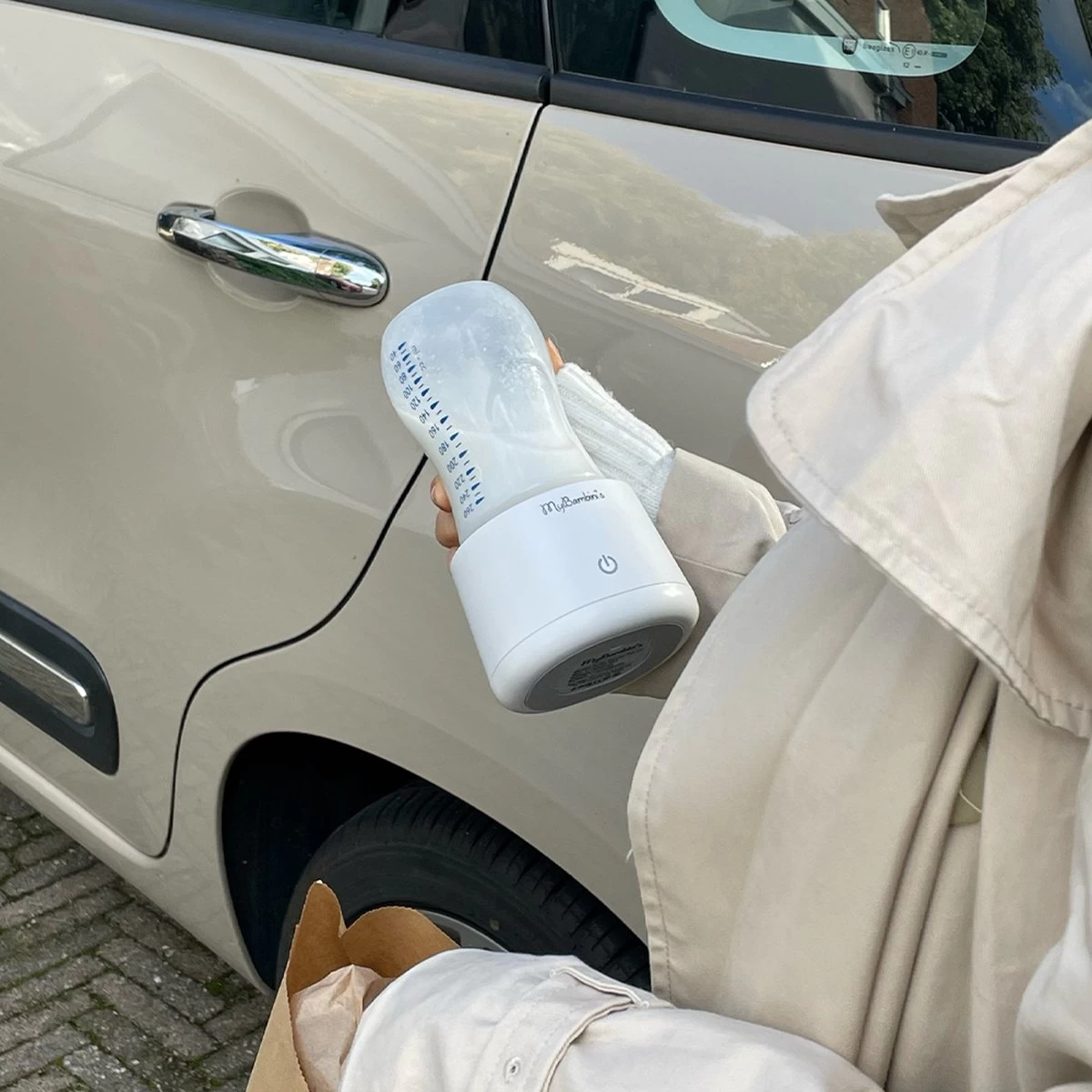 MyBambini's Bottle Warmer Pro™ - Draagbare Baby Flessenwarmer Voor Onderweg - Wit - Geschikt Voor Dr. Brown's (brede Hals), Suavinex & J Bimbi - Afbeelding 7